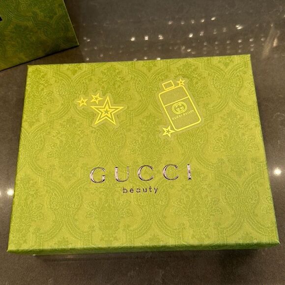 Gucci Guilty Beauty Presentation Bundle (4 Piece) - Picture 3 of 4